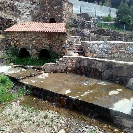 Casa de Campo Casa Da Meia Encosta *