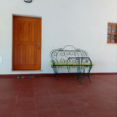 Casa Da Meia Encosta